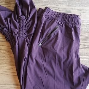 Athleta plum jogger with cinch ankle